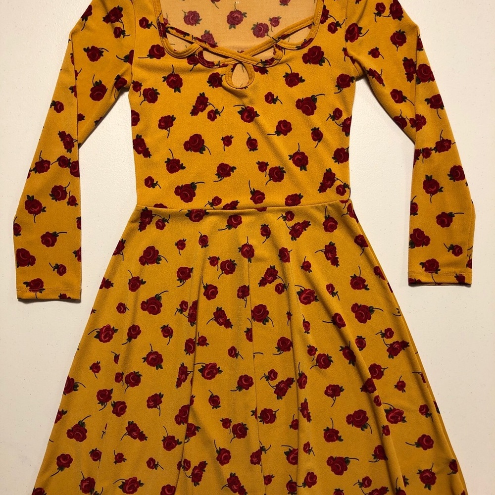Aeropostale Seriously Soft Juniors 3/4 Sleeve Floral Dark Yellow Skater Dress XS